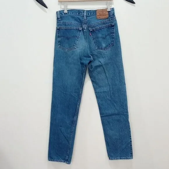 501-0190 Levi's Button-Fly Denim Jeans Original size 31x32Current size 30x30.5